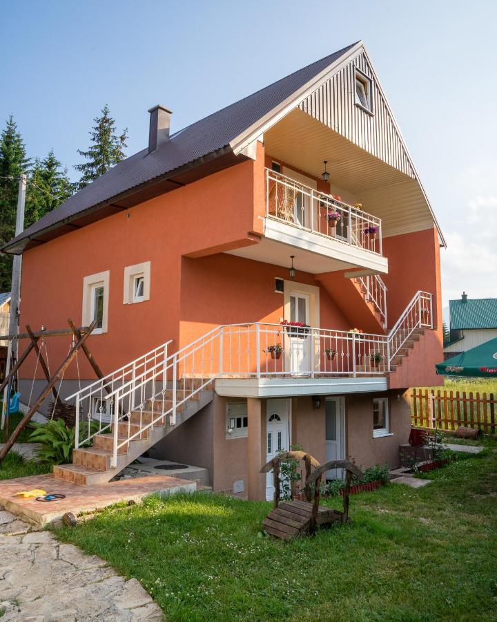 Apartments Dedeic Žabljak Екстериор снимка